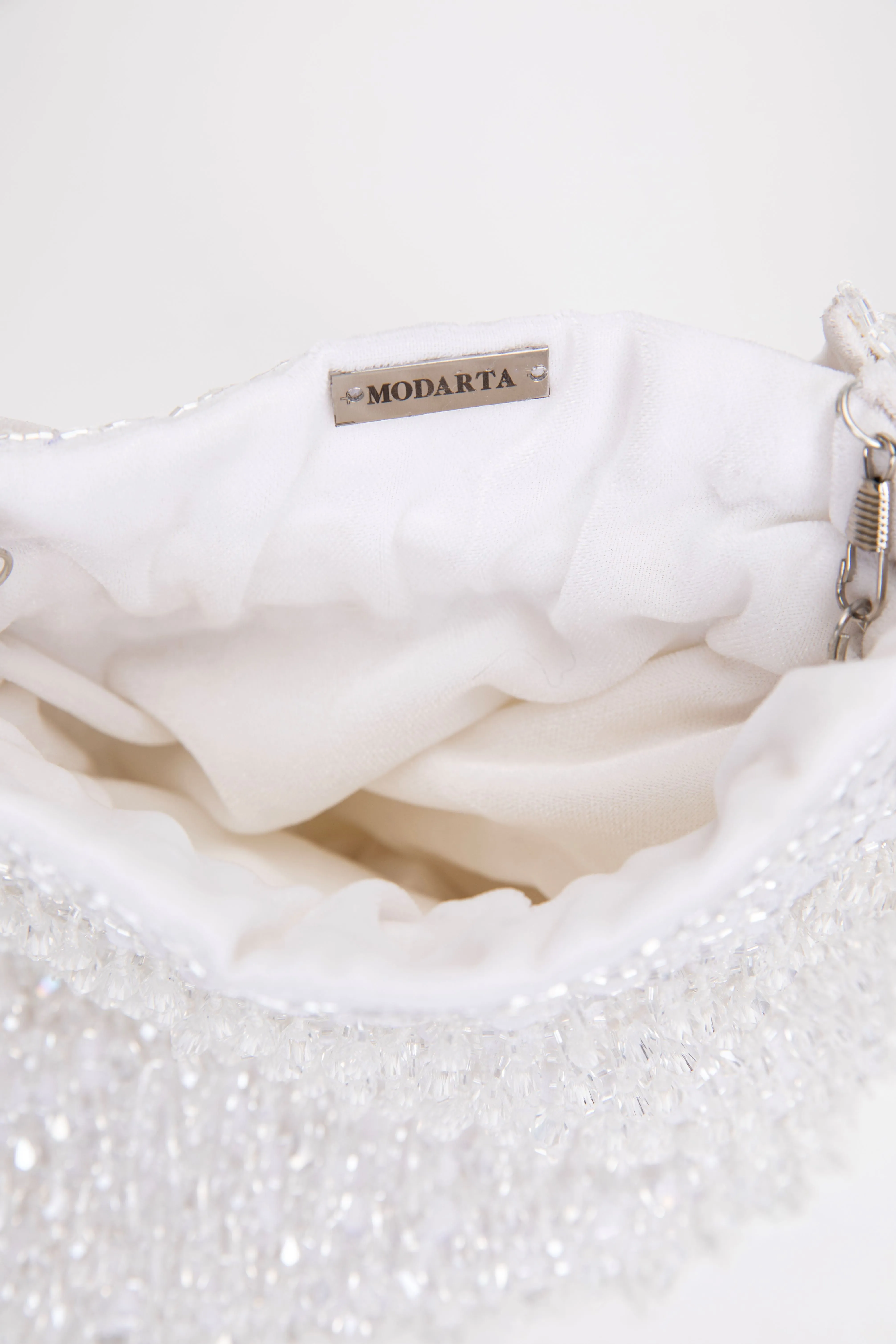 PASHMINA ROSHAN CARRYING MODARTA WHITE POTLI BAG