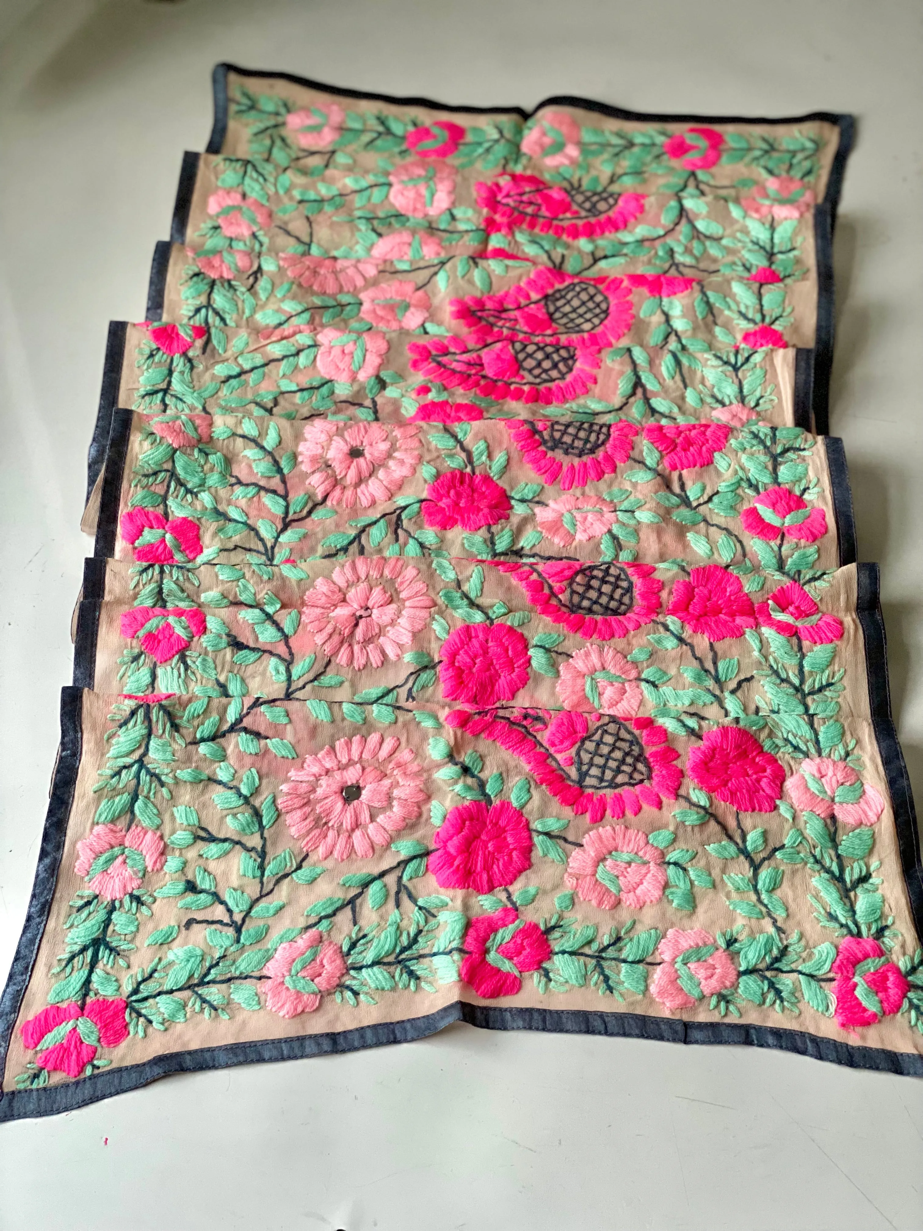 Pink x Aqua Mini Georgette Neck Scarf / Wrap