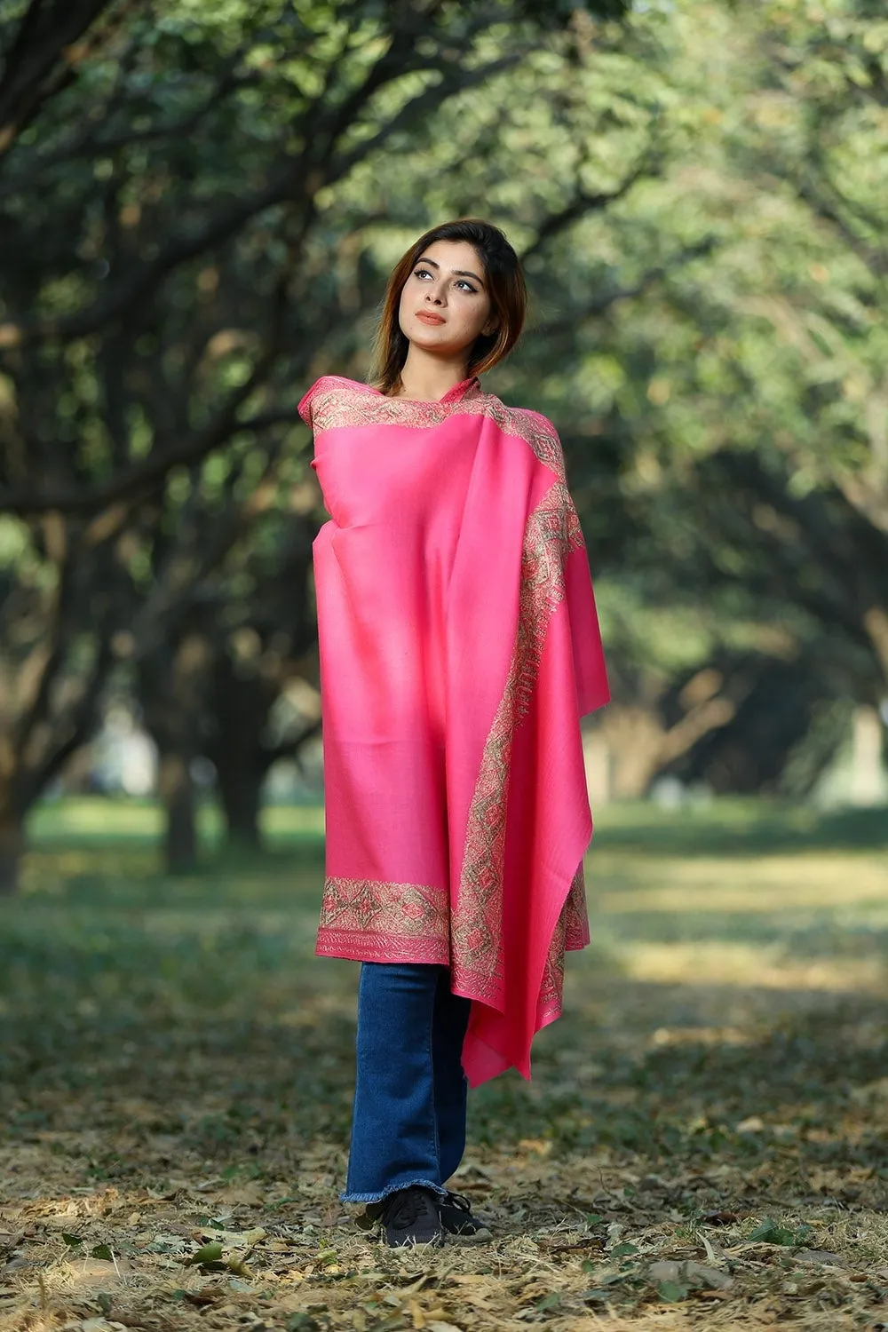SALMON PINK COLOUR LUXURY PASHMINA SHAWL DEFINES FEMINISM AND ENHANCES SIMPLICITY
